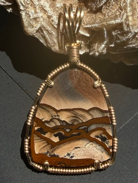 Biggs Jasper in Gold -- HomewardBound