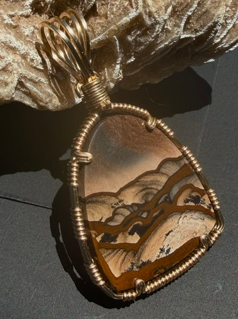 Biggs Jasper in Gold -- HomewardBound