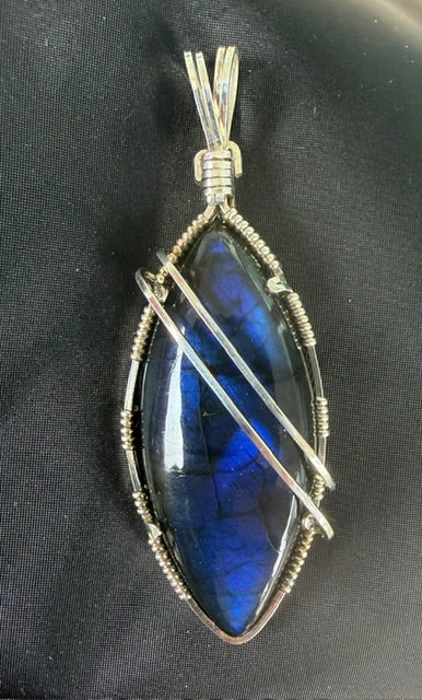 African Labradorite in Silver -- ShockingBlu