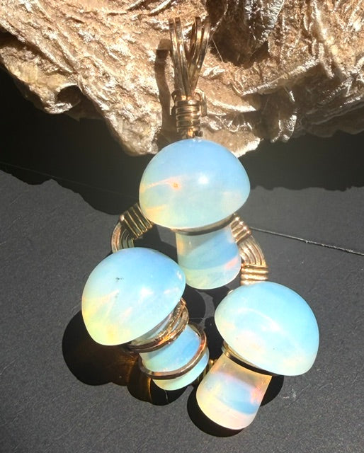Aquamarine in Gold -- Shroomin
