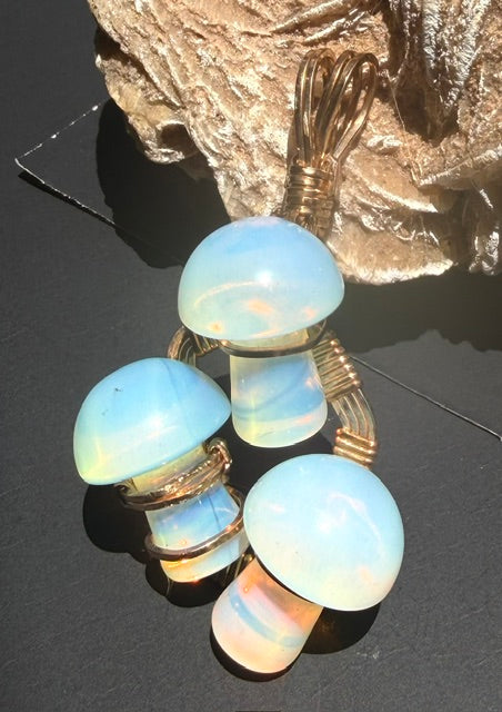Aquamarine in Gold -- Shroomin