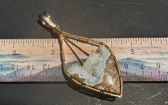 Wyoming Blizzard Stone in Gold -- TheCathedral