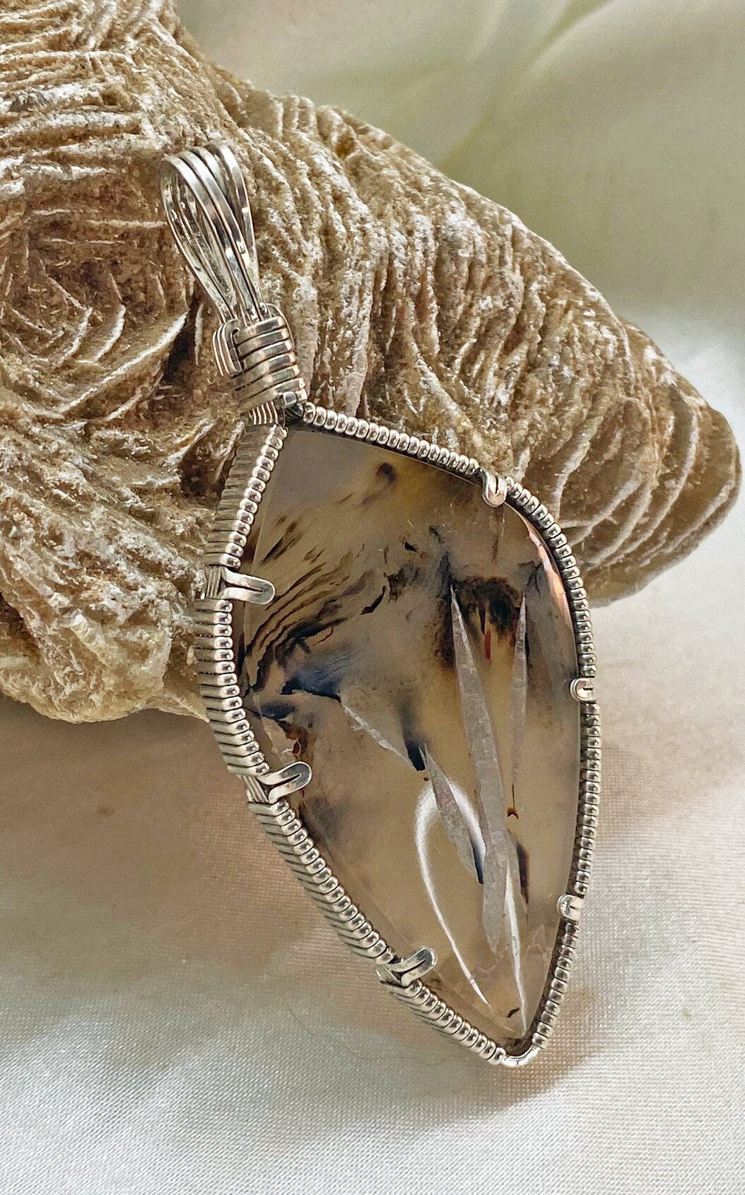 Montana Agate in Silver -- DarkWind
